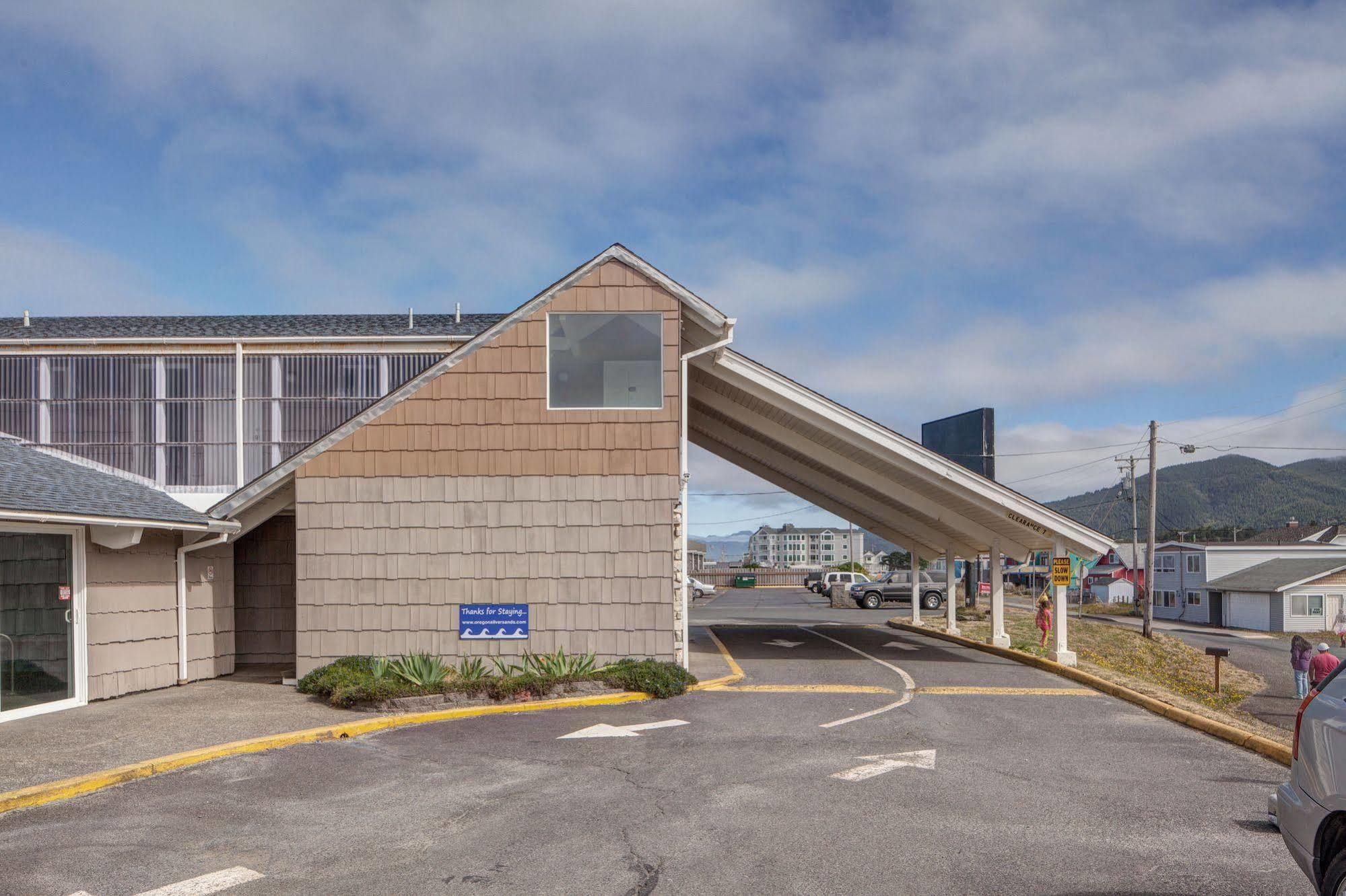 Silver Sands Rockaway Beach Exterior photo