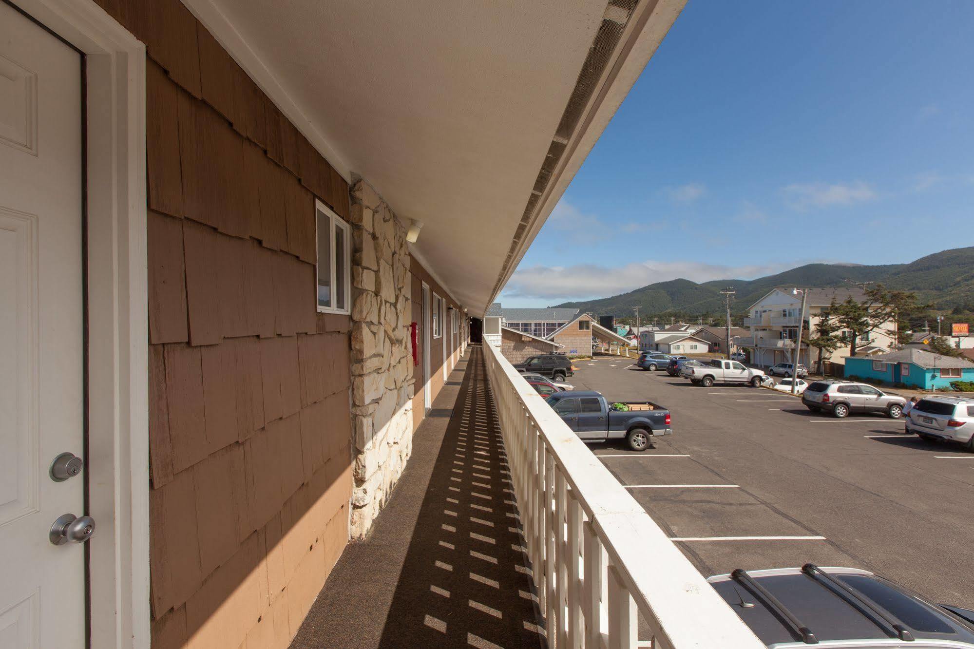 Silver Sands Rockaway Beach Exterior photo